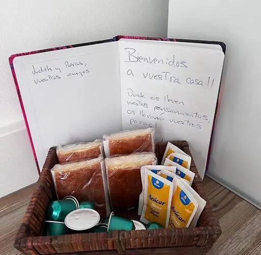 Andando A La Playa A Estrenar Lejlighed *